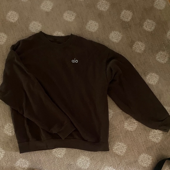 ALO Yoga Tops - ALO Yoga women’s  Dark Brown Crewneck Sweatshirt oversized